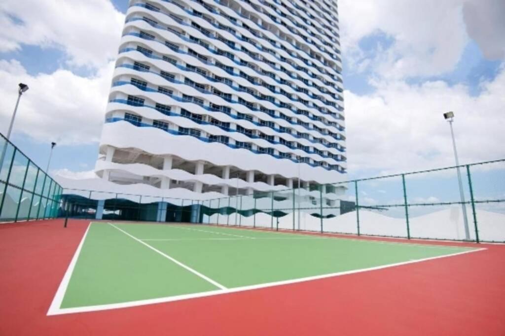 The Wave - Kota Laksamana -- Pool View -- 6 Pax Apartment Malacca Exterior foto